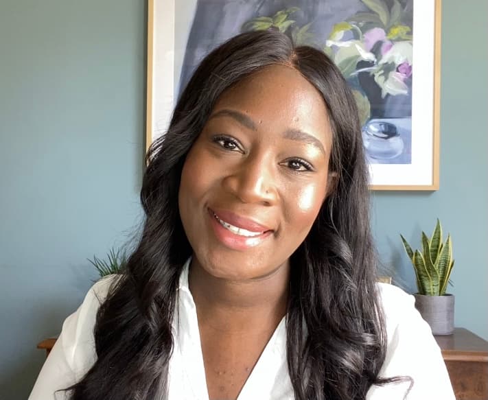 Photo of Amina Davison, Dr