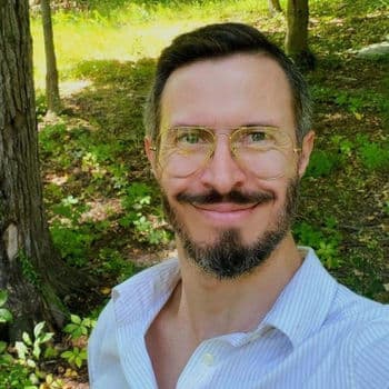 Photo of Andrew Raz