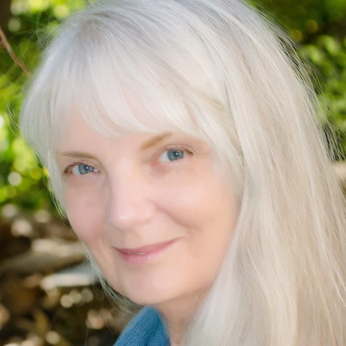 Photo of Beth Youngdoff