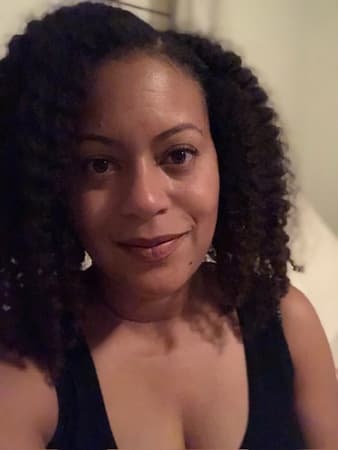 Photo of Brandi Saunders