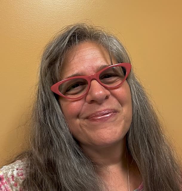 Photo of Dr. Deb York, Dnp, Aprn