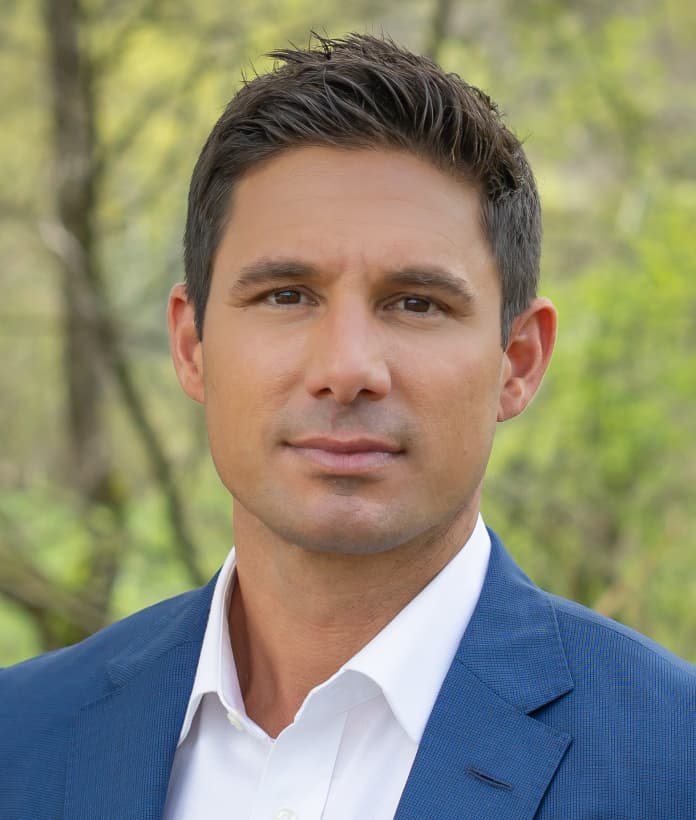 Photo of Dr. Ryan Lazarus, Msc, Cns, Dc