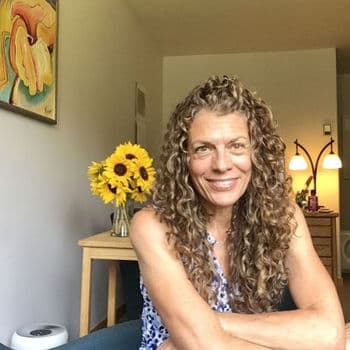Photo of Elena Georgouses