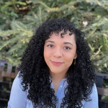 Photo of Elizabeth Cruz