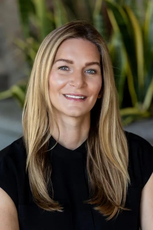 Photo of Erika Du Mond