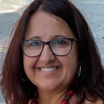 Photo of J. Victoria Laszlo