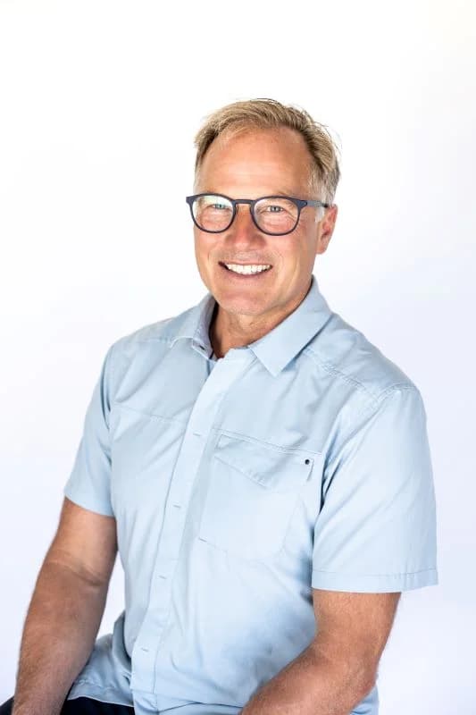 Photo of James G. Lundstrom