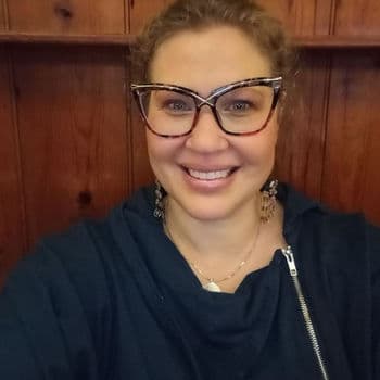 Photo of Kelly Alexander