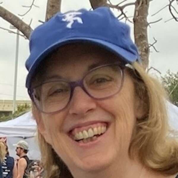 Photo of Kelly Barratt