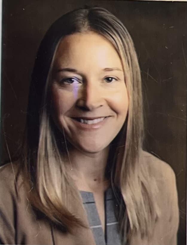 Photo of Lara Stock