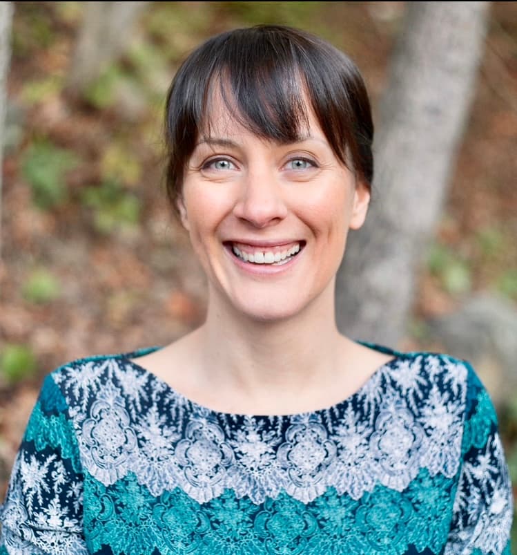 Photo of Laura Marion