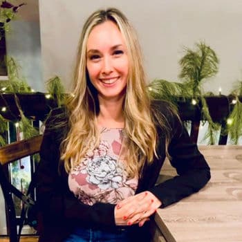 Photo of Lauren Massa