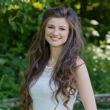 Photo of Leah Hartman