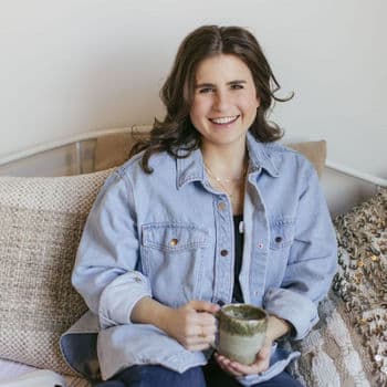Photo of Leah Hoffman