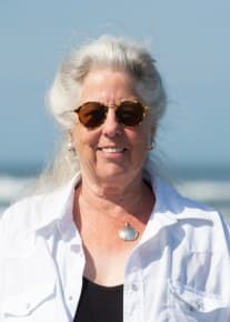 Photo of Leanna Standish