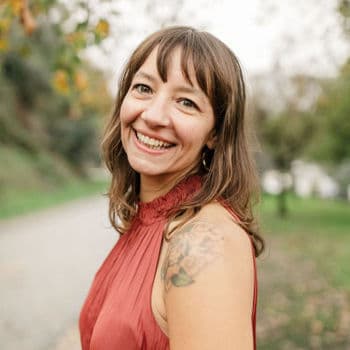 Photo of Lisa Fox