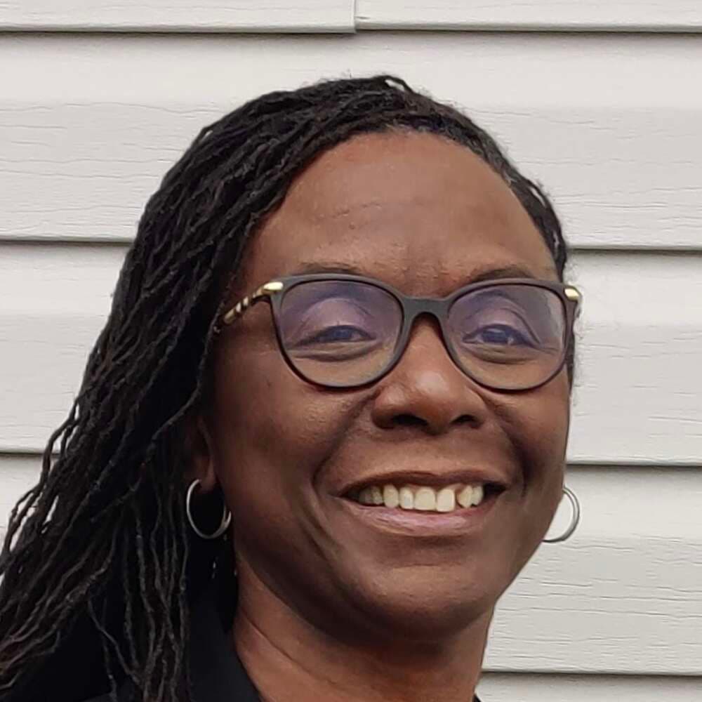 Photo of Lorraine Cuff