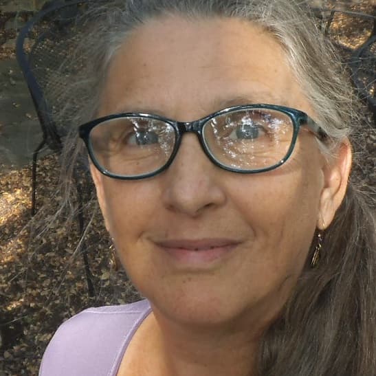 Photo of Lynn Larson