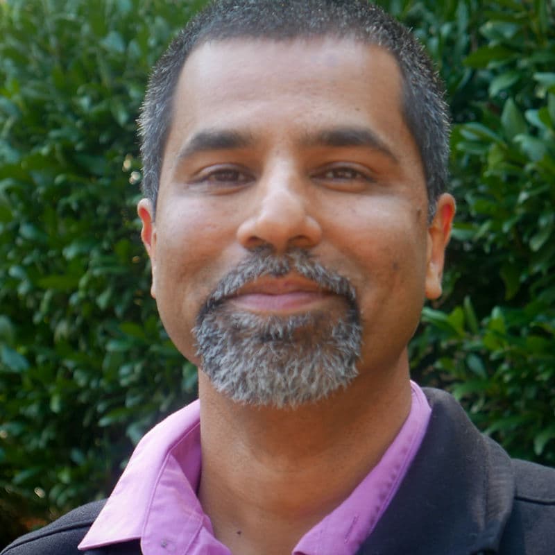 Photo of Naveen Thomas