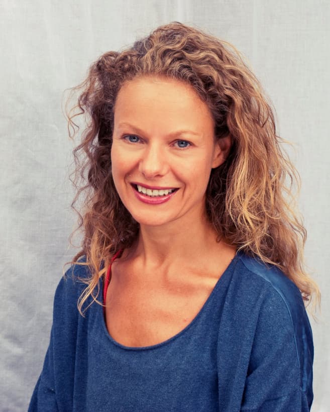 Photo of Nicola Parry