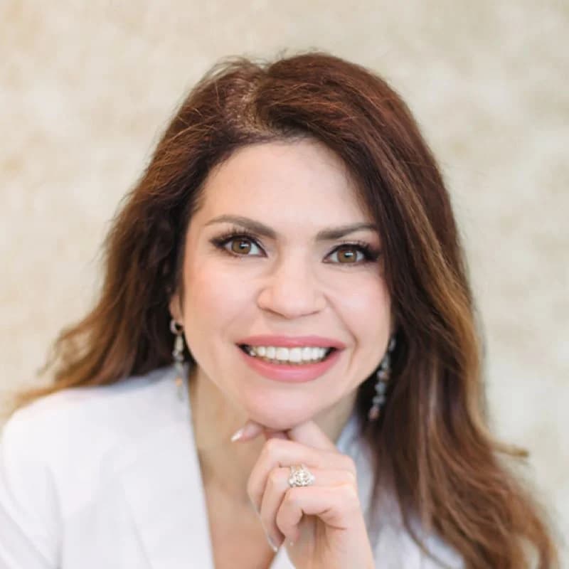 Photo of Olivia Hart