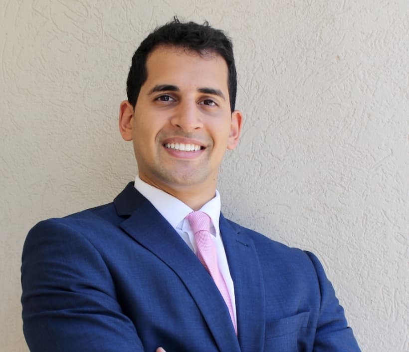 Photo of Omeed Sizar, Do