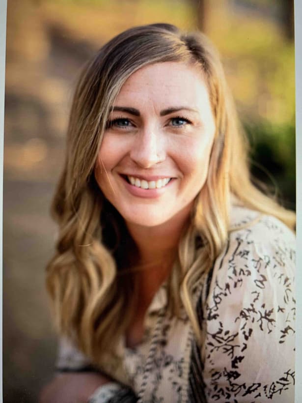 Photo of Rachel J. Lisle