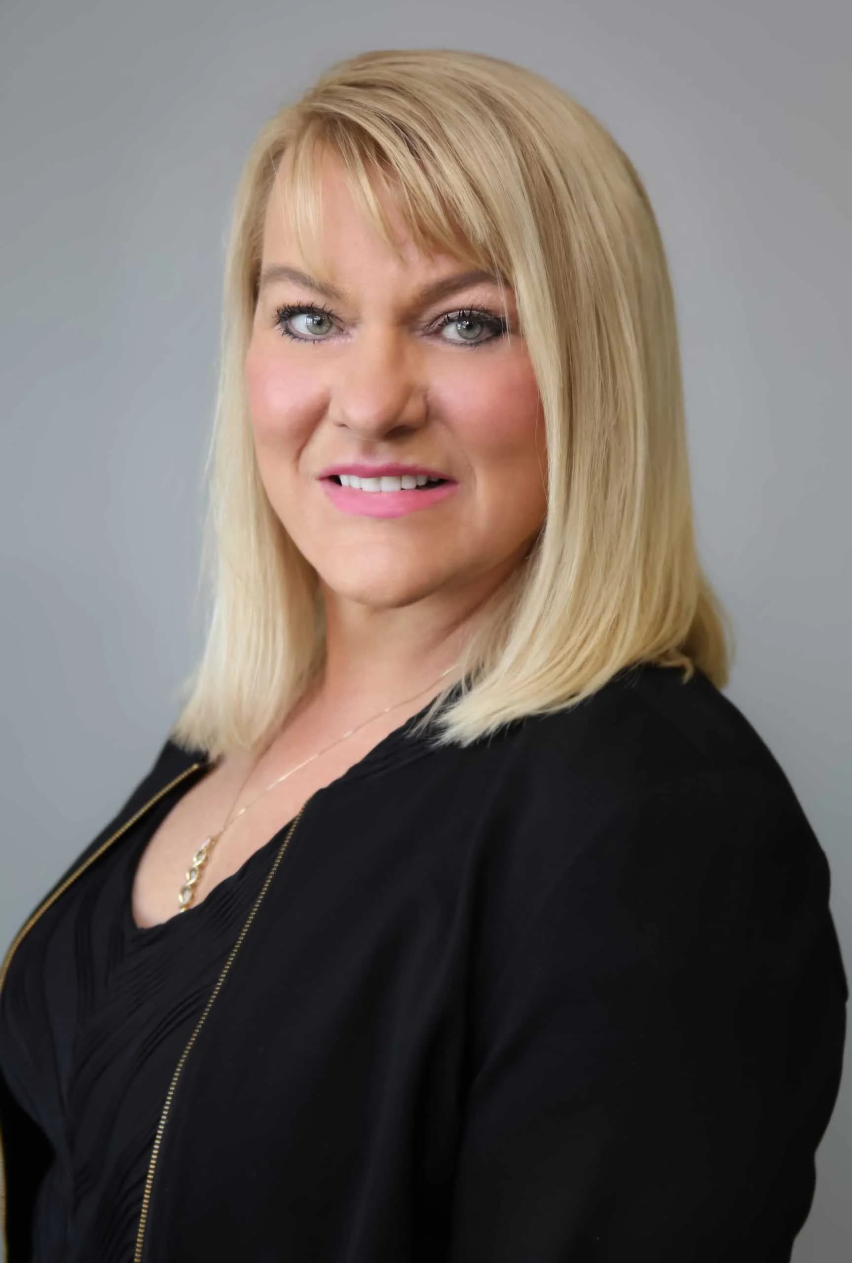 Photo of Rachel Swart