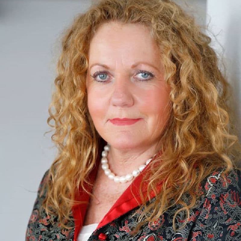 Photo of Regina Hess