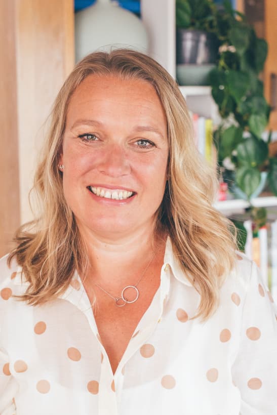 Photo of Ruth Etches