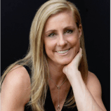 Photo of Sally Wallace Lynch