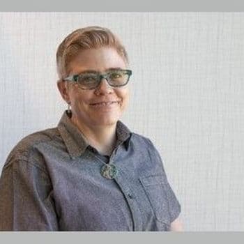 Photo of Shannon Mackinnon