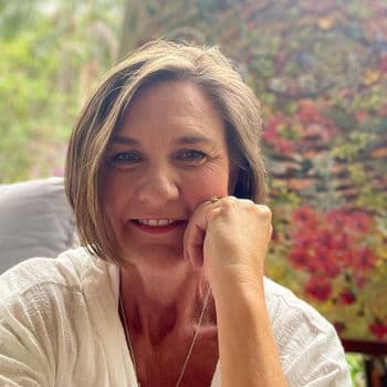 Photo of Shannon Yeardley