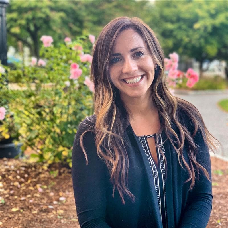 Photo of Stephanie Smith