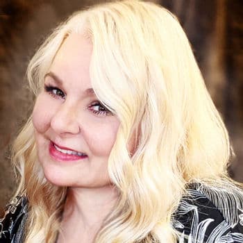 Photo of Tracy Covington