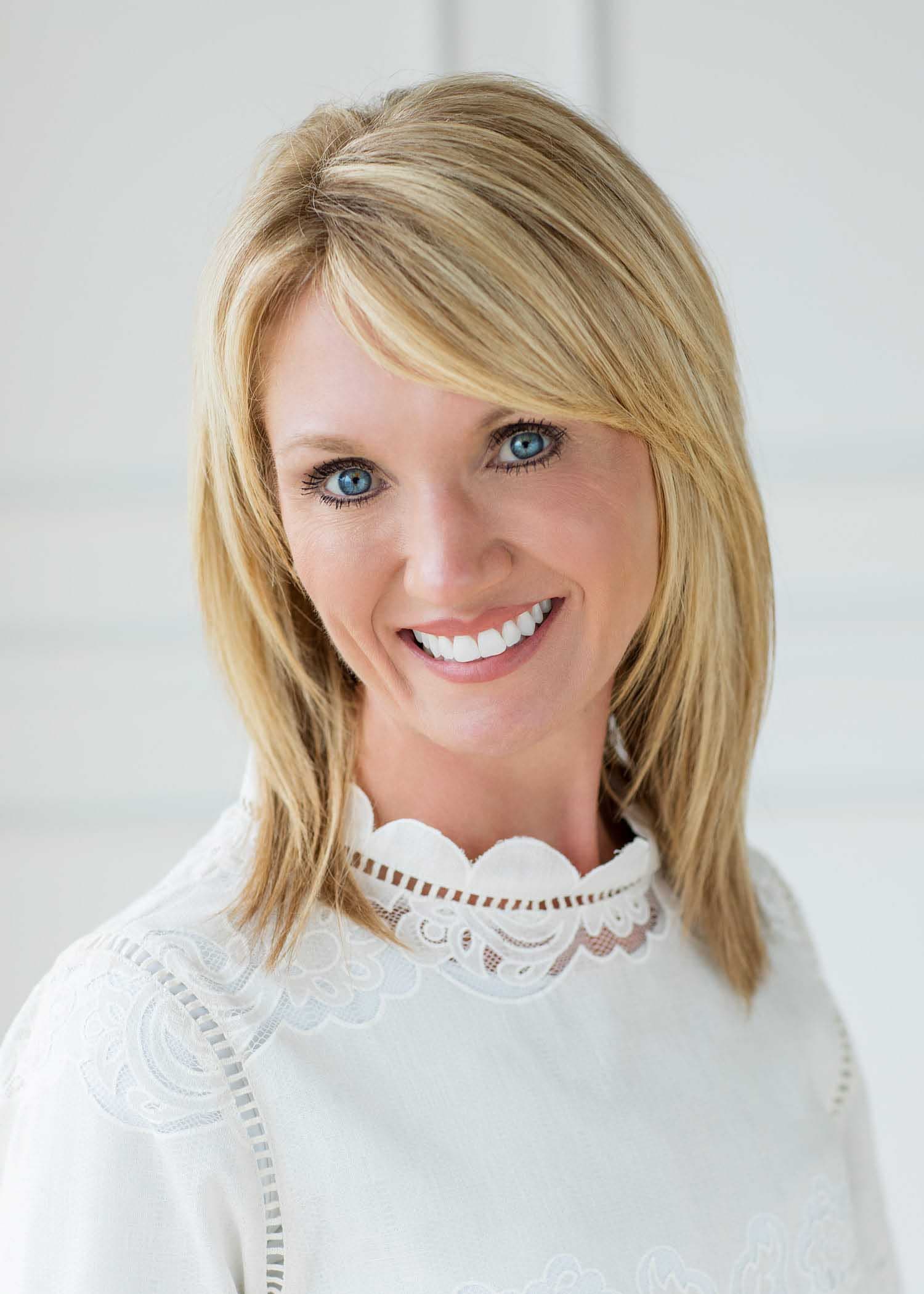 Photo of Valerie Warren