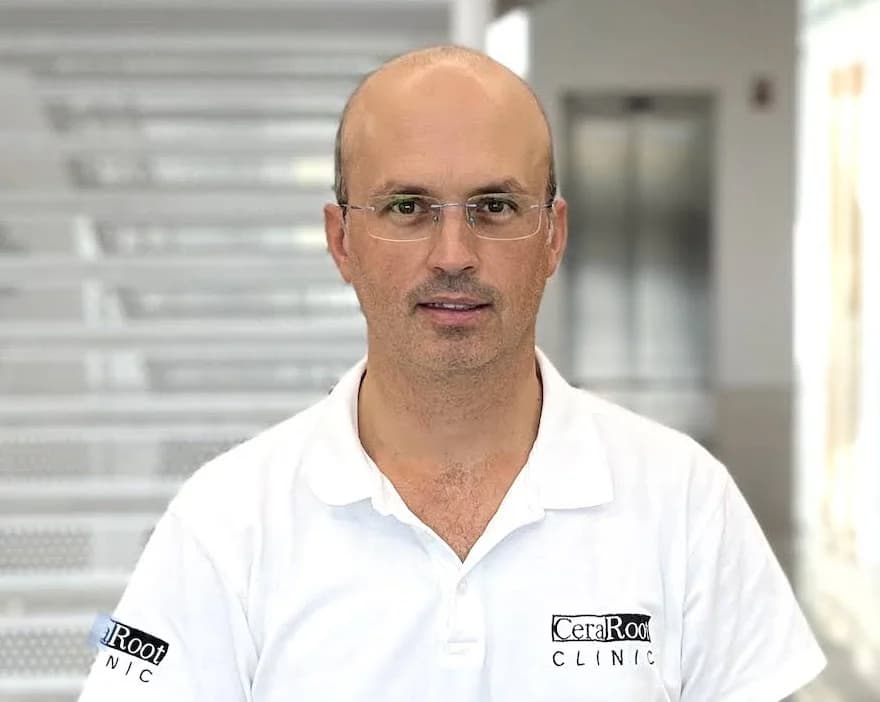 Photo of Xavi Oliva